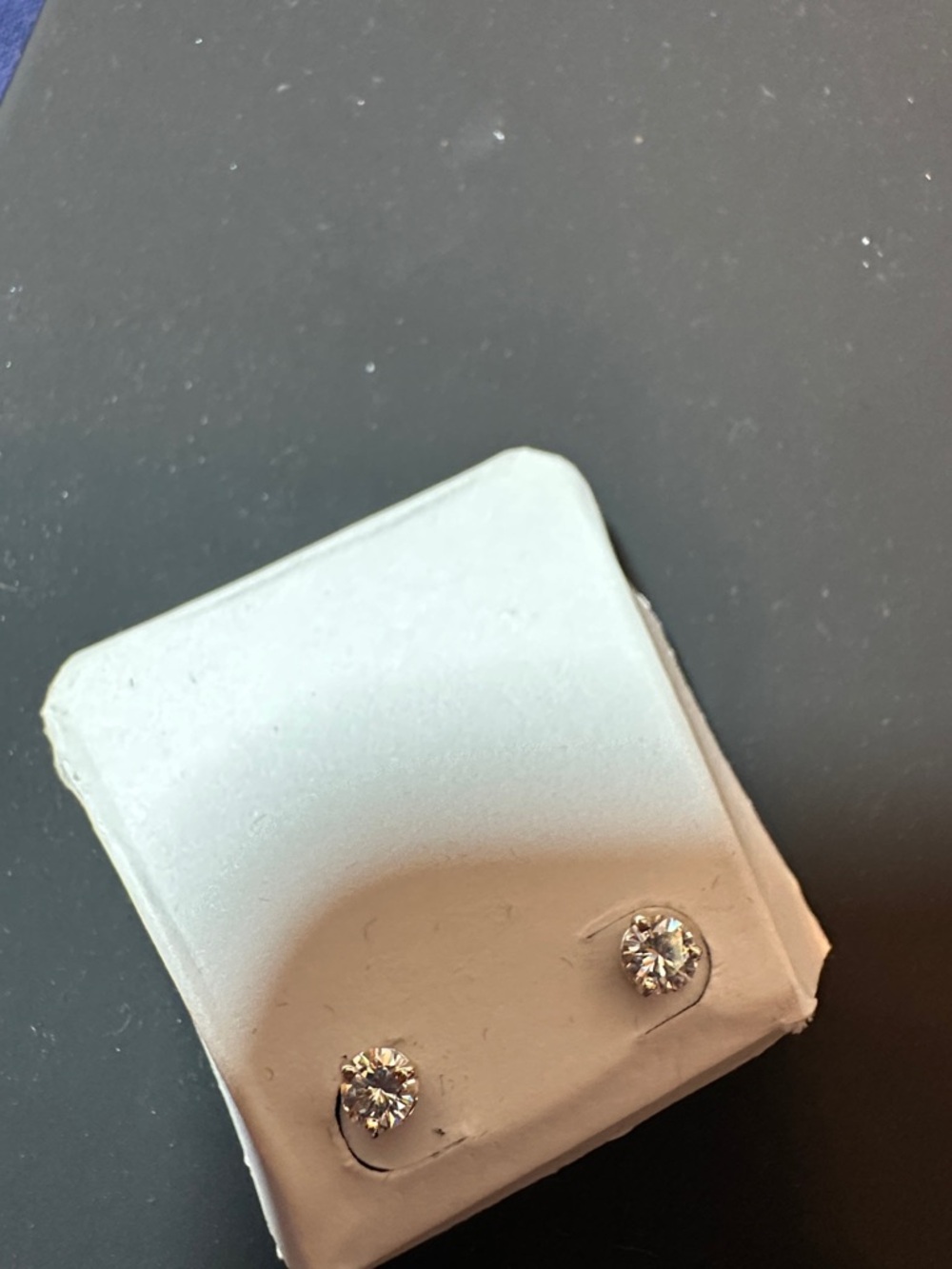 14k White Gold Diamond Earrings